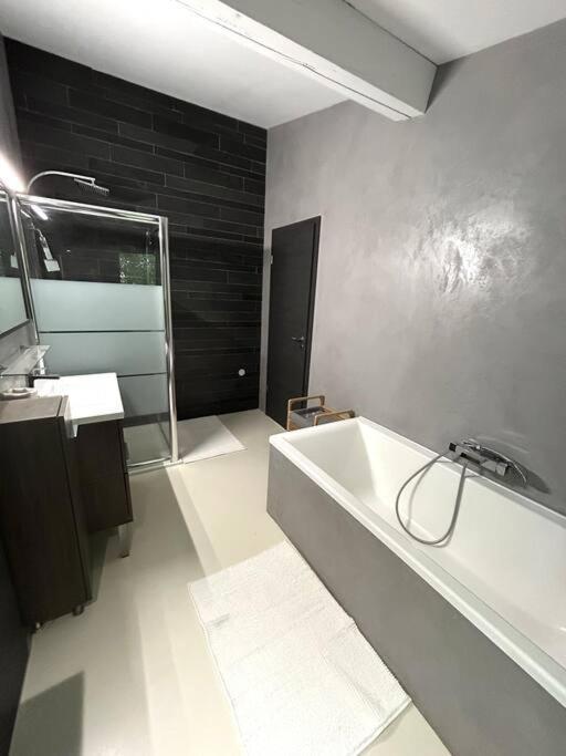 Superbe Maison Avec Jacuzzi Ventabren Екстериор снимка