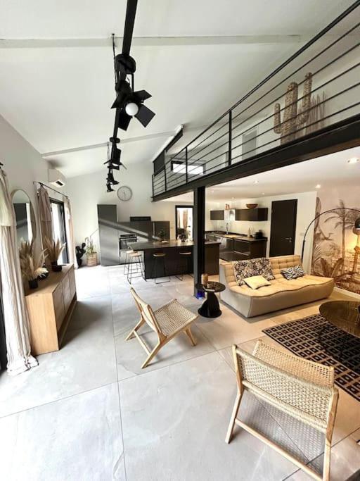 Superbe Maison Avec Jacuzzi Ventabren Екстериор снимка