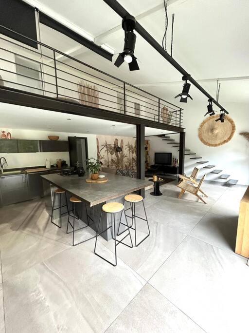 Superbe Maison Avec Jacuzzi Ventabren Екстериор снимка